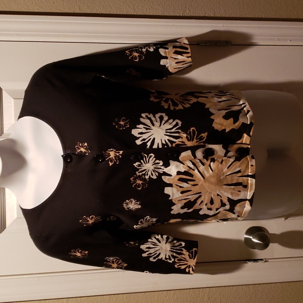 Mercer Street Studio Big Button Cardigan Size L